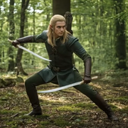 Lord of the Rings - Legolasovi borbeni noževi sa stalkom